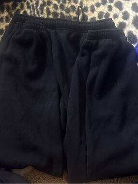 Aritzia Women's Black Drawstring Track Pants